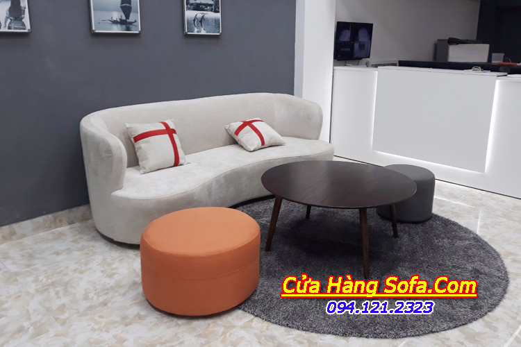 Hình ảnh thực tế mẫu sofa văng trẻ trung màu trắng AmiA SFN 250 